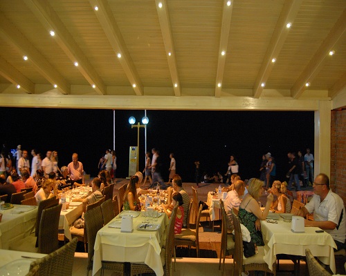 Çandarlı - Hotel Samyeli Giriş